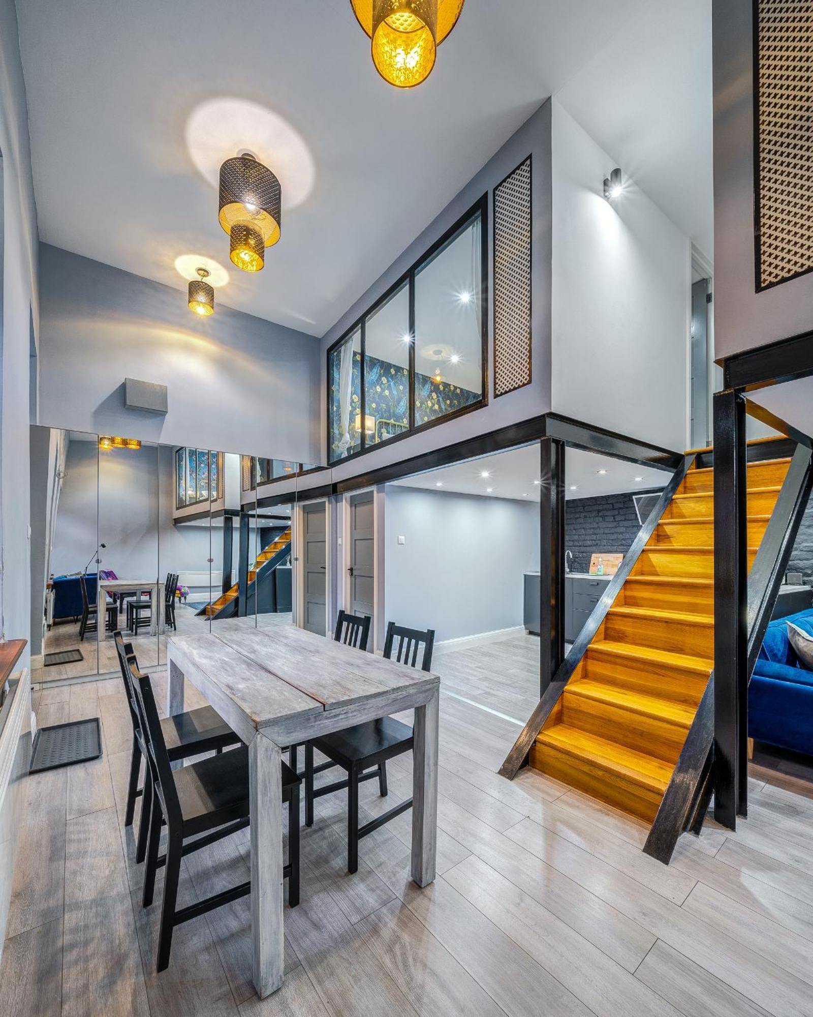 Azure Oasis In The Heart Of The City Budapest Extérieur photo