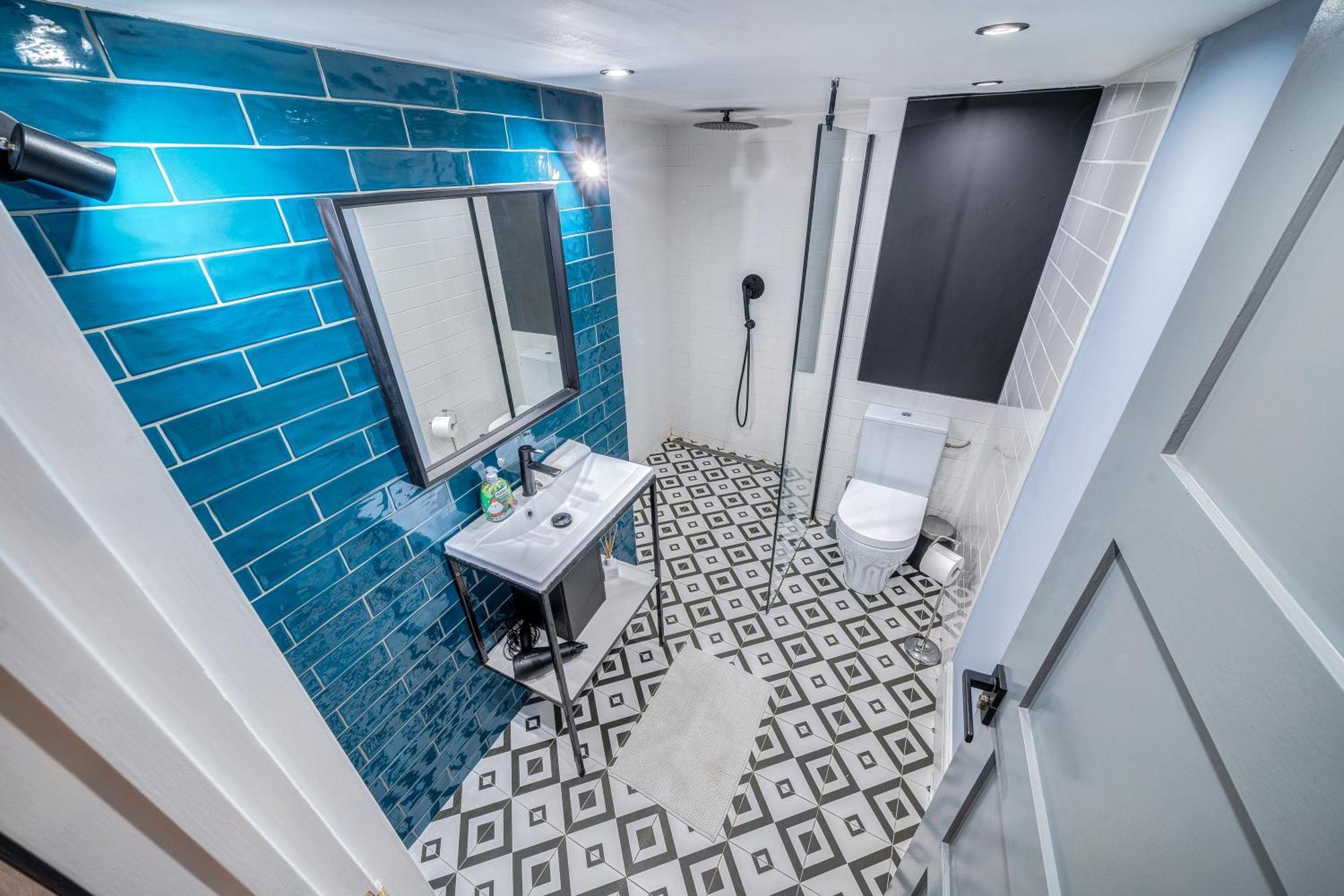 Azure Oasis In The Heart Of The City Budapest Extérieur photo